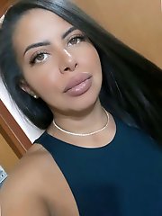 Experienced girlfriend wants to have oral sex with BF