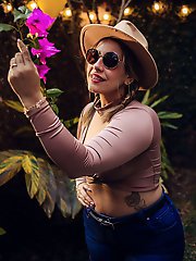 Chubby mature hellcat is fingering her restless hole