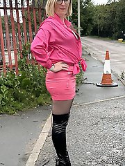 Chubby older tarts are giving him what he wants