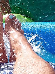 Hydromassage of the feet