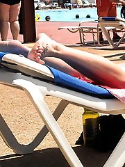 Aquatic foot pampering