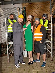 Stunning old girls are getting pleasure on pix