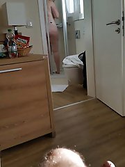 Pretty-looking old girls are spreading their pussy lips for a photoshoot