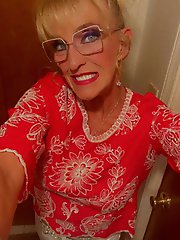 Lass is spreading her pussy lips on picture